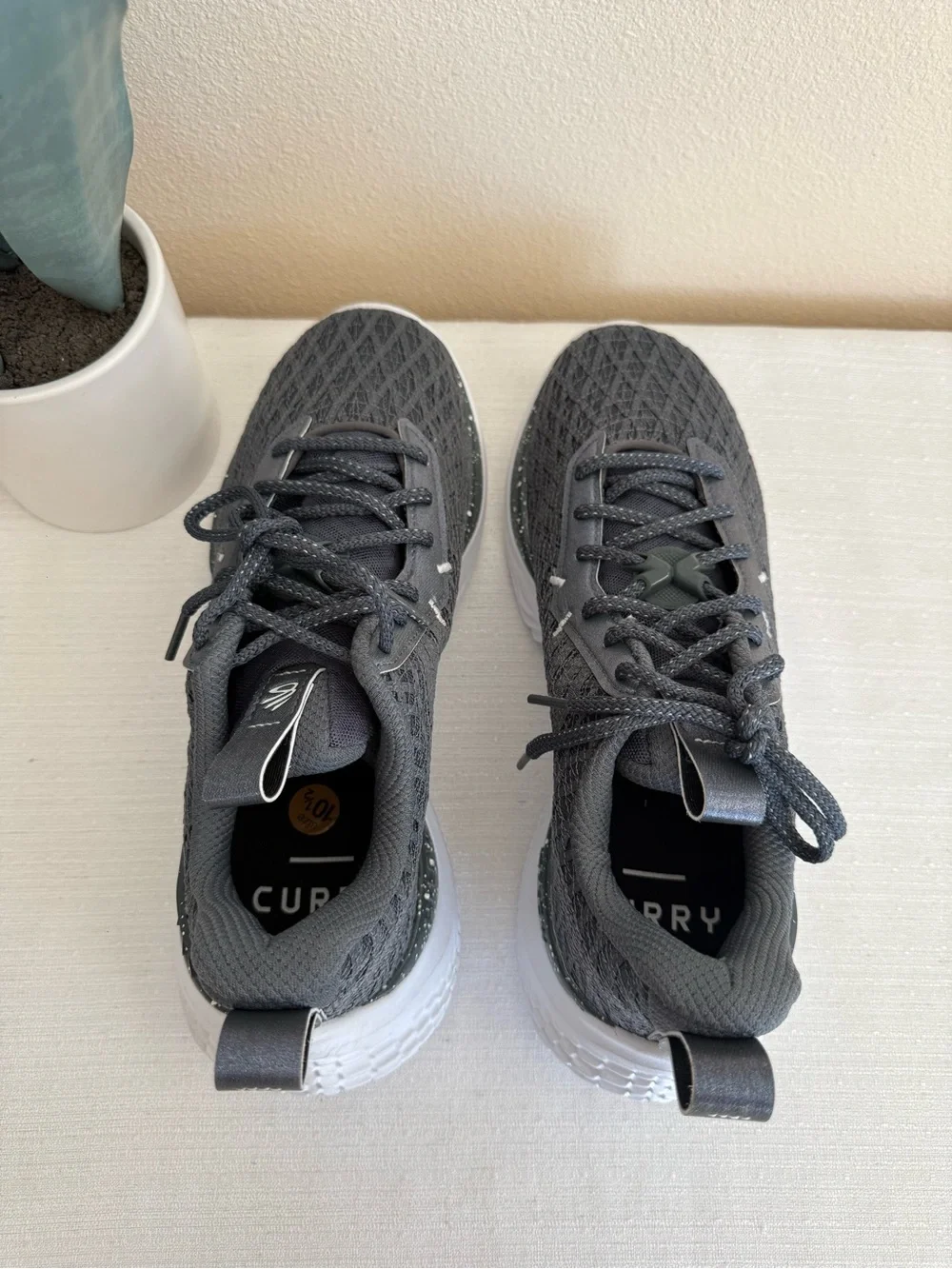 New Under Armour Curry Gray Athletic Sneakers with White Speckled Sole